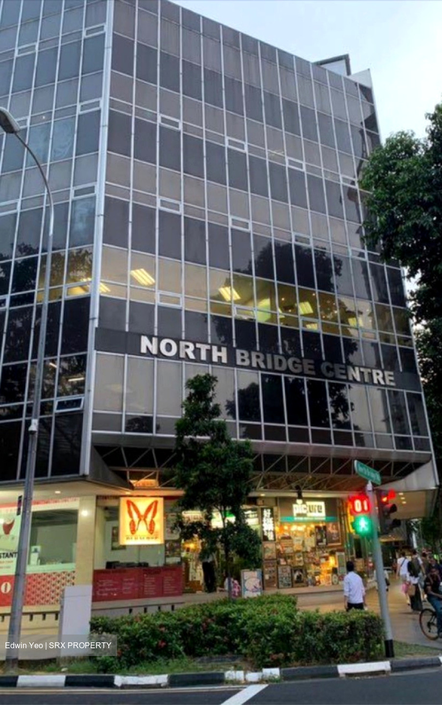 North Bridge Centre (D7), Retail #554761581